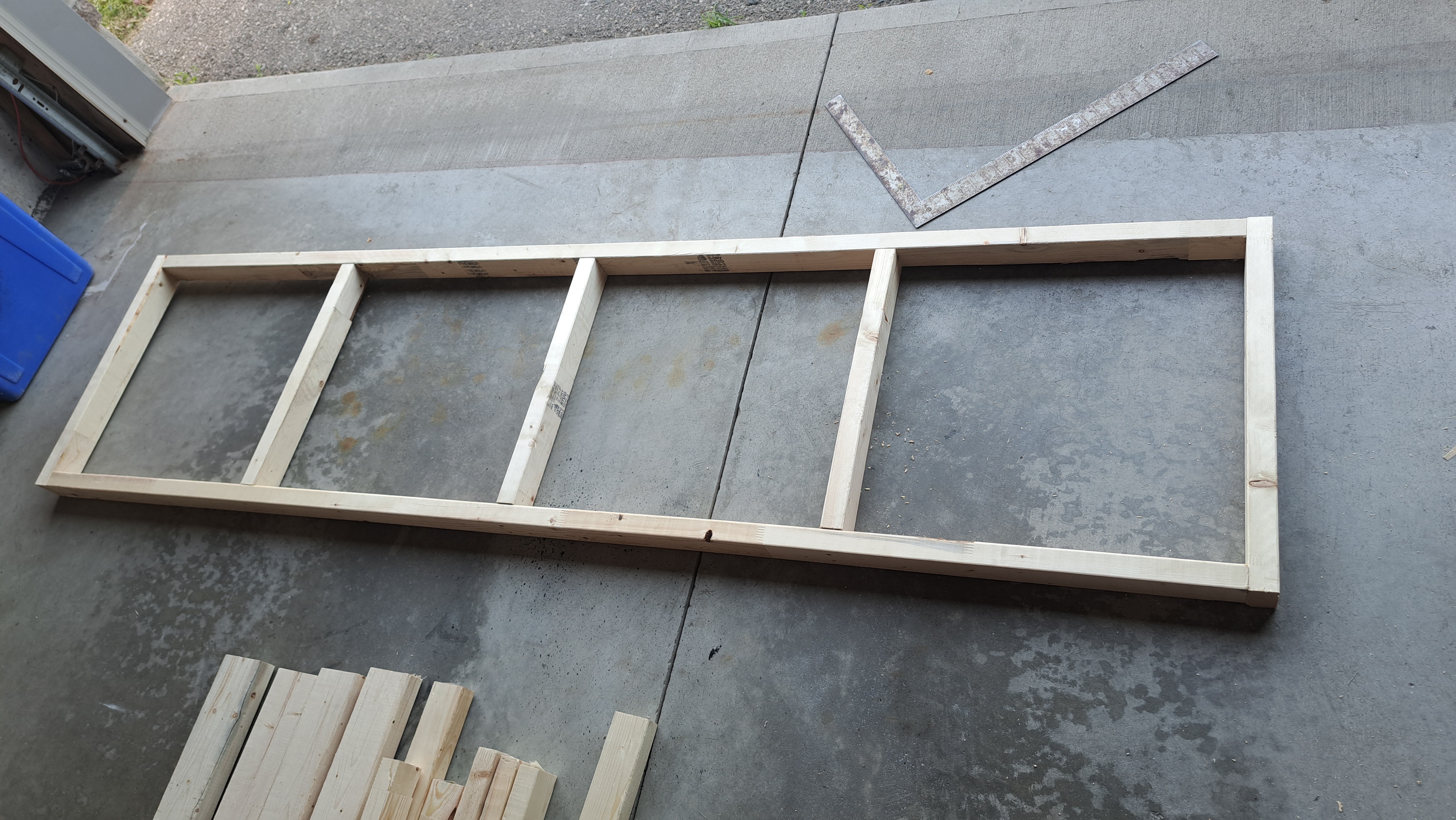 adding tabletop support members.